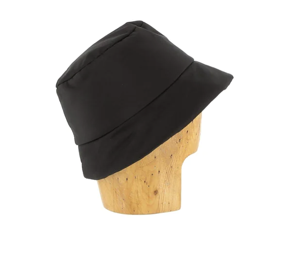 QUILTED BUCKET HAT black