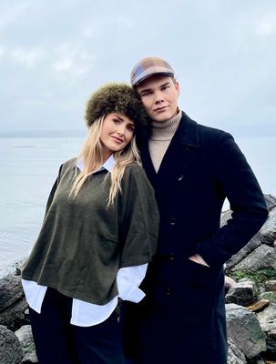 HATTER, HODEPLAGG & TILBEHØR