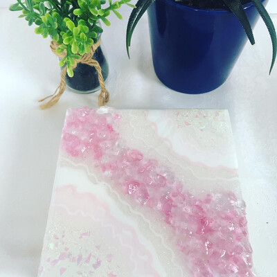 Resin Geode/ Mantle Mini/ Shelf Decor