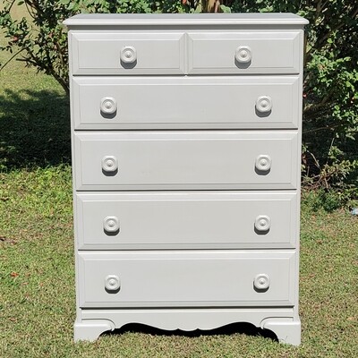 5 Drawer Solid Maple Chest of Drawers