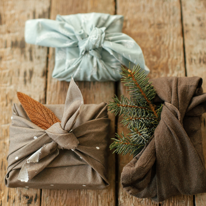 Gift Wrapping - Using Fabric