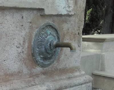 OUTDOOR TAPS