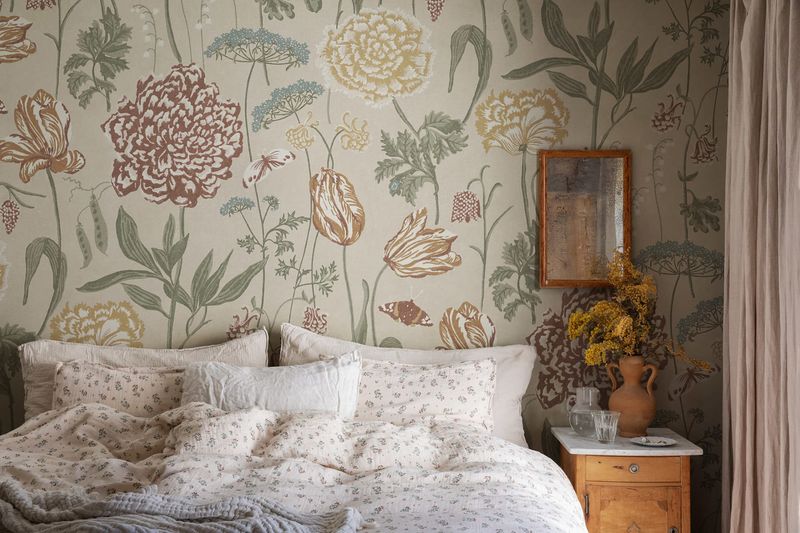 Aurelie Mural, Sand