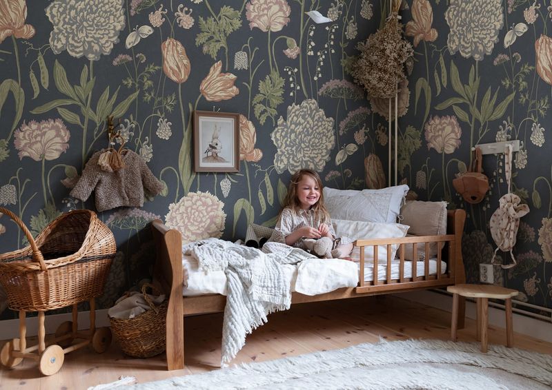Aurelie Mural, Dark Blue