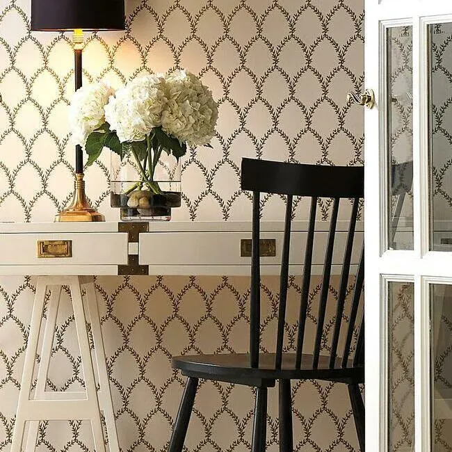 Laurel Gold&amp;White