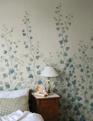 Ivy, Blue