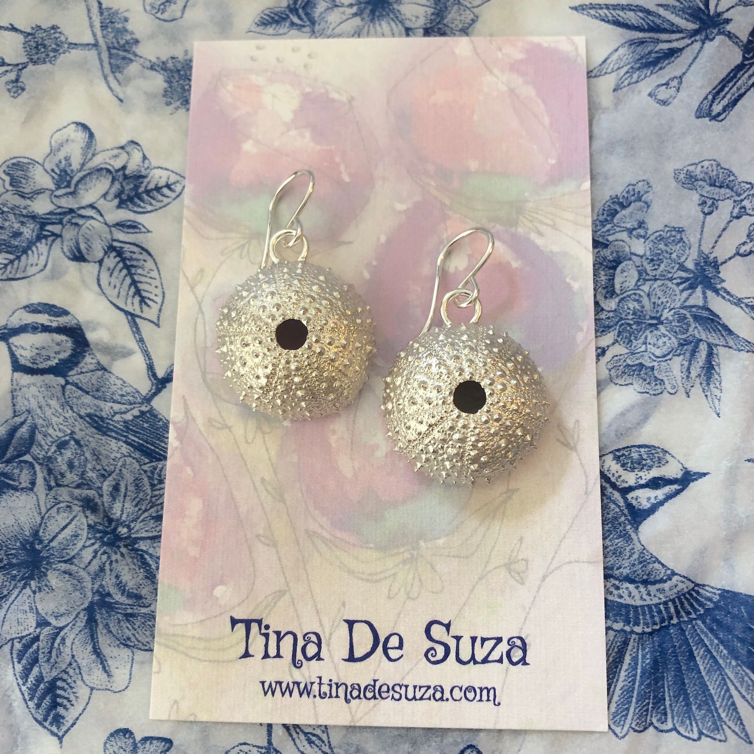 3/4 Kina Earrings (origin: Whangarei Heads, NZ)