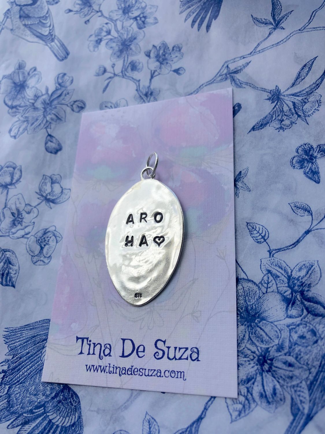 Sterling Tag - AROHA &lt;3 (love)