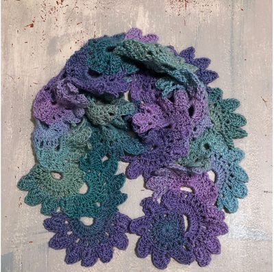 crochet: floral neck warmer (vintage crochet pattern)