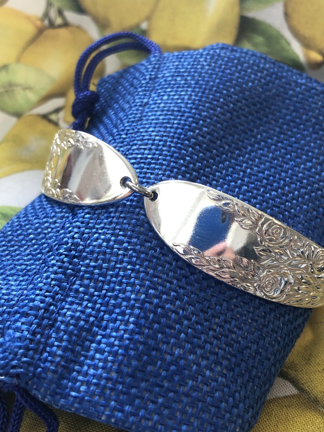 Rose &amp; Leaf, (best fit: max 19.5cm wrist)