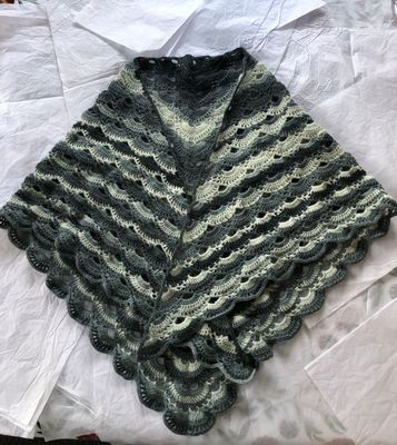 Shades of Grey - lace shawl