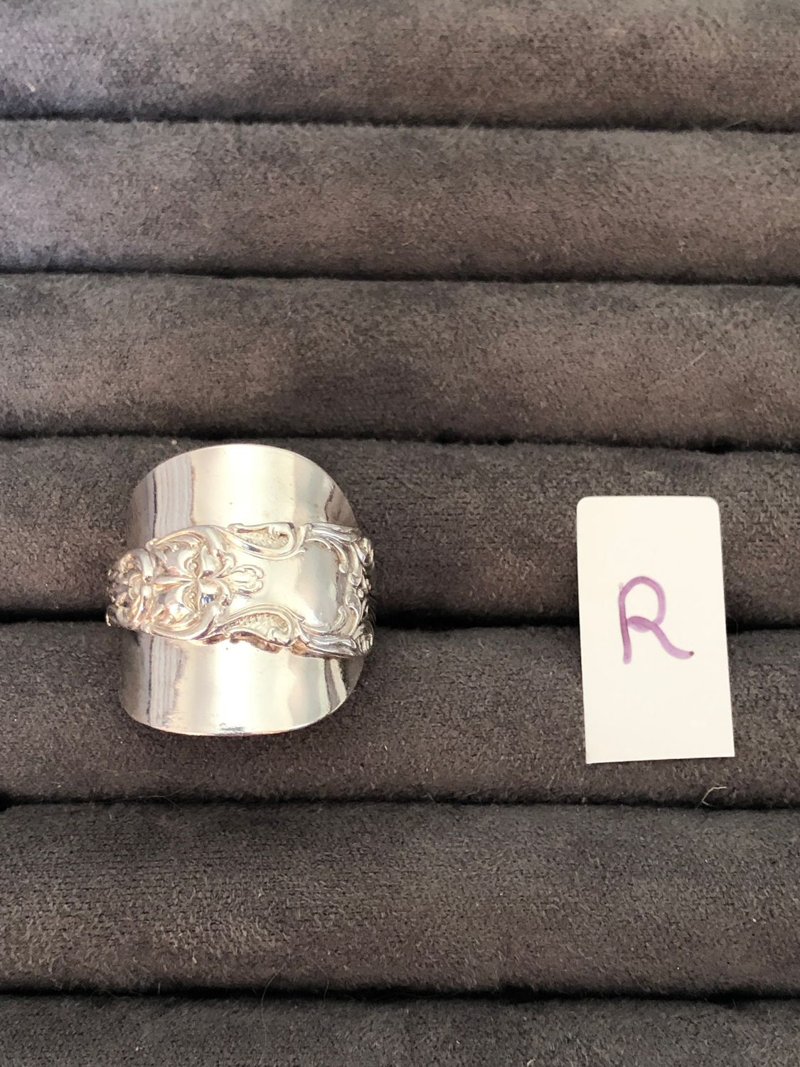 Saddle in Sterling - size R