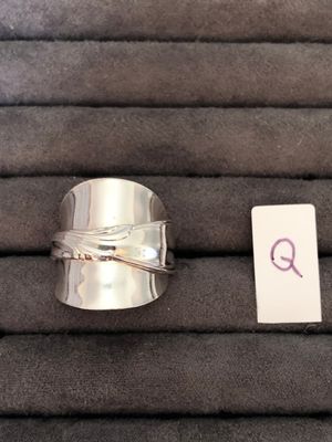 Saddle in Sterling - size Q