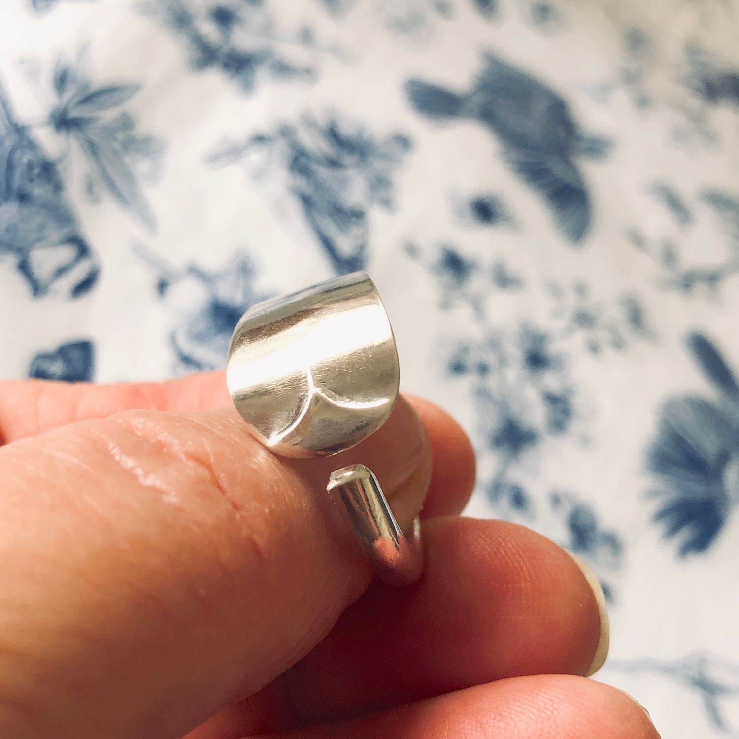 sterling: spoon ring - size T