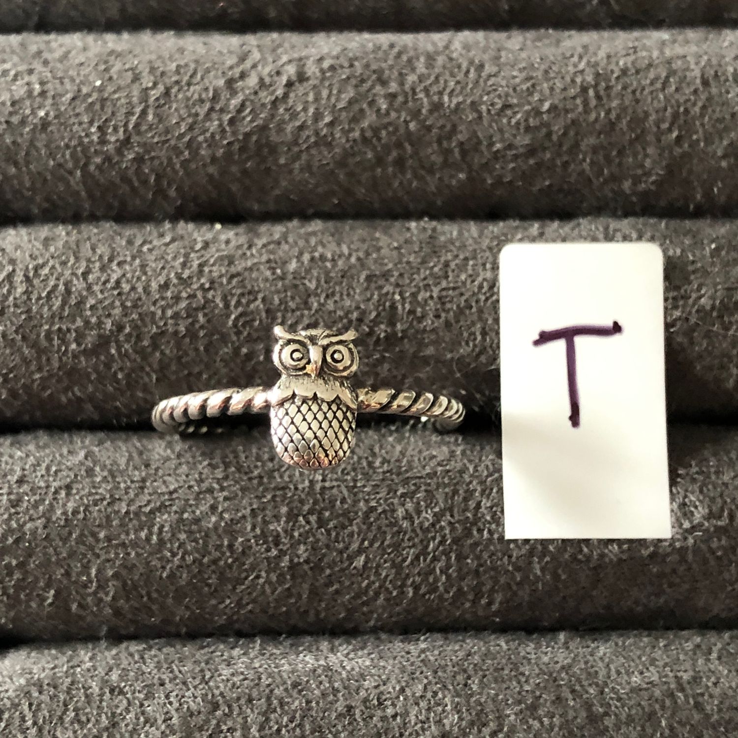 Charm ring: size T - owl