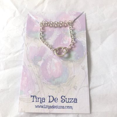 Circle on sterling medium chain