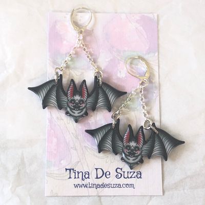 Big eared bat - black
