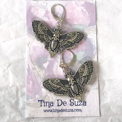 Deaths head moth