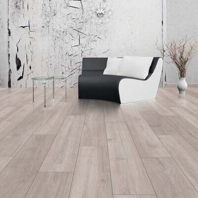 Eurohome Vario+ 12mm Rockford Oak Laminate Flooring