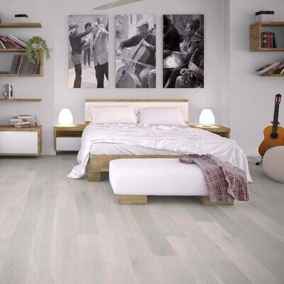 Premier 14mm X 190mm White Oak Brushed & UV Lacquered Engineered Real Wood Flooring