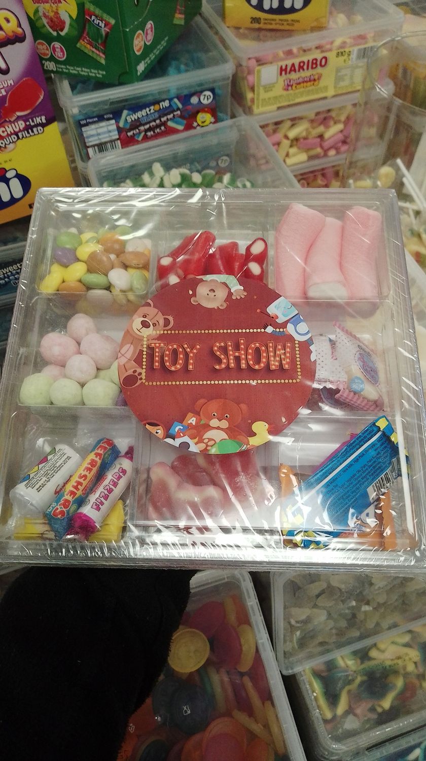 Toy Show Sweet Box 9 section
