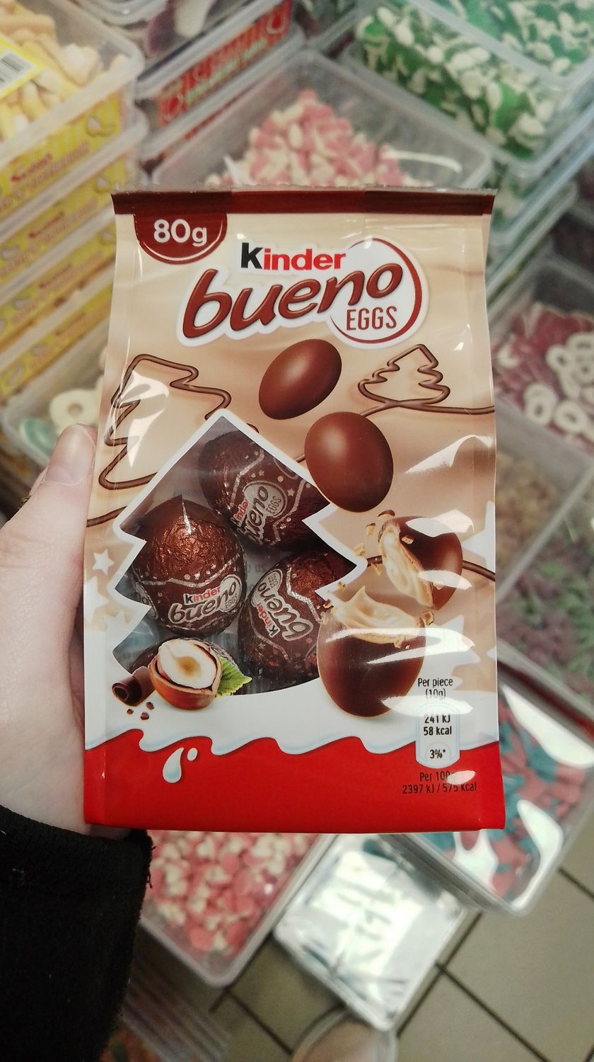 Kinder Bueno Eggs