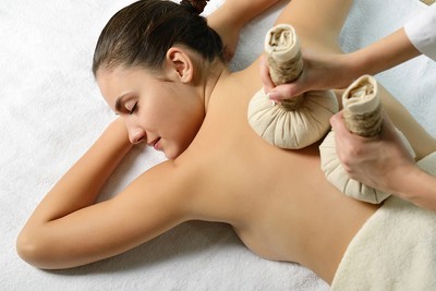 Kräuterstempel- Massage 25 Min