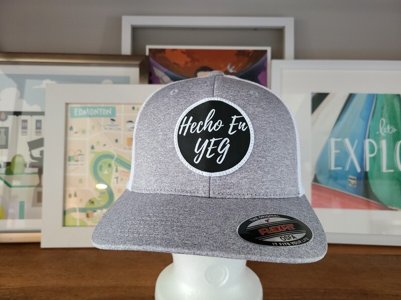 Heather/White Flexfit Mélange Hecho En YEG (Woven Match)