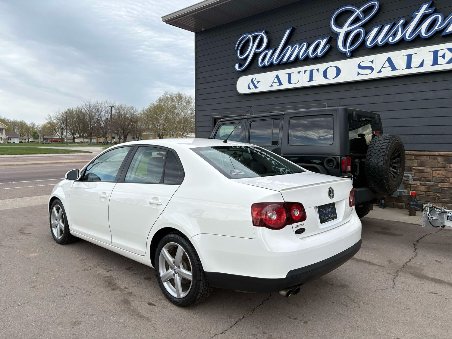 2010 VOLKSWAGEN JETTA LIMITED
