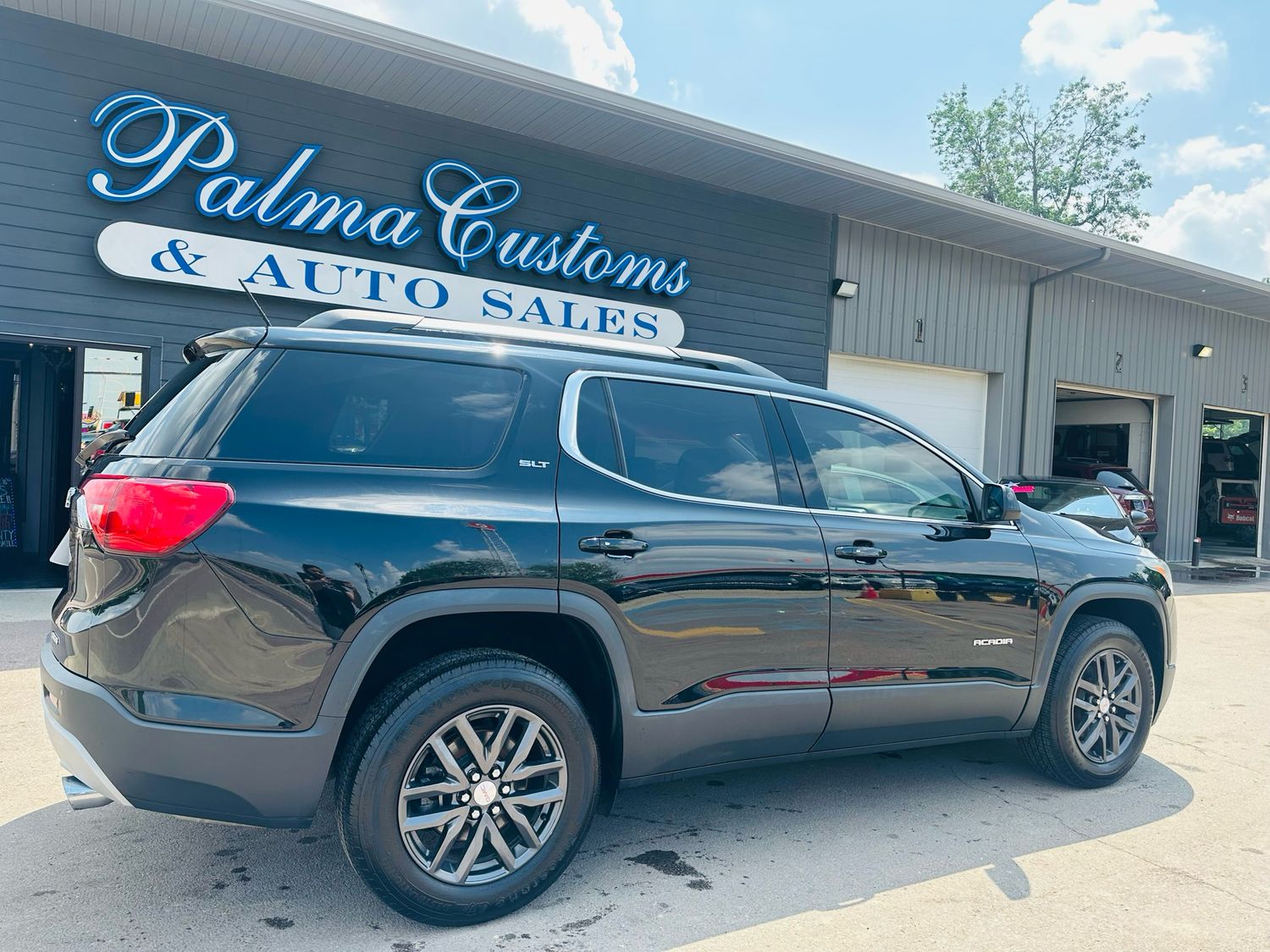 2019 GMC ACADIA SLT - 1