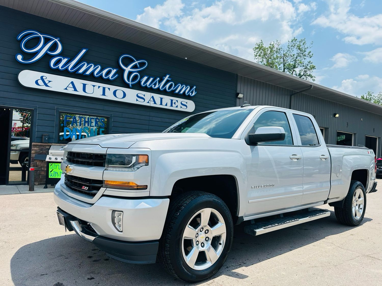 2017 CHEVROLET SILVERADO LT