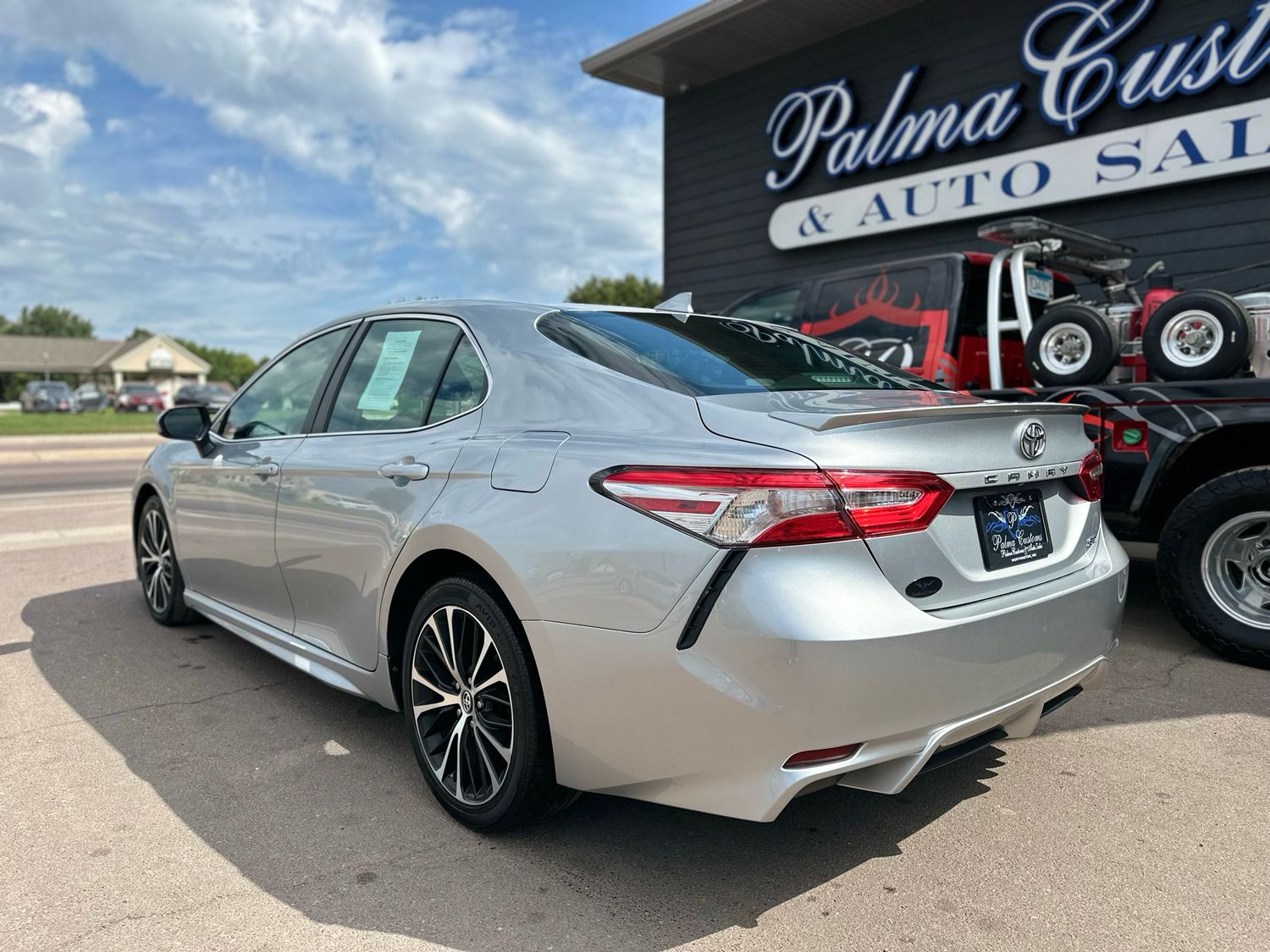 2020 TOYOTA CAMRY SE