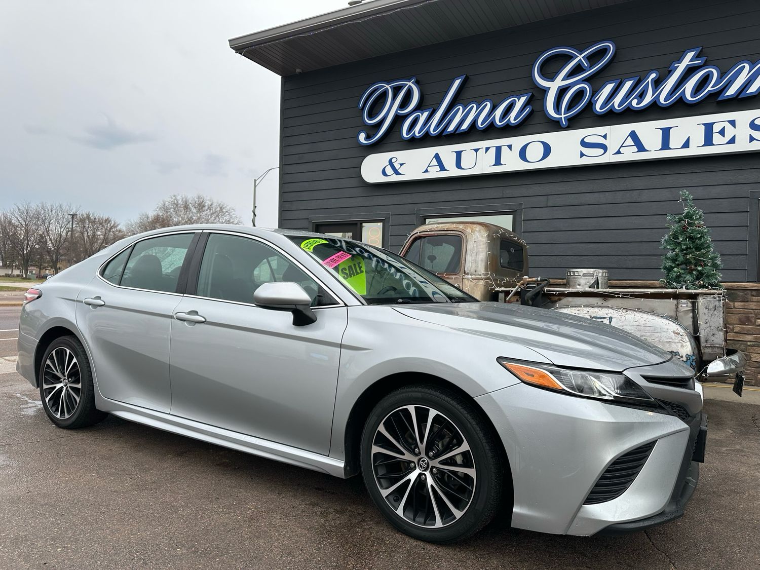 2020 TOYOTA CAMRY SE