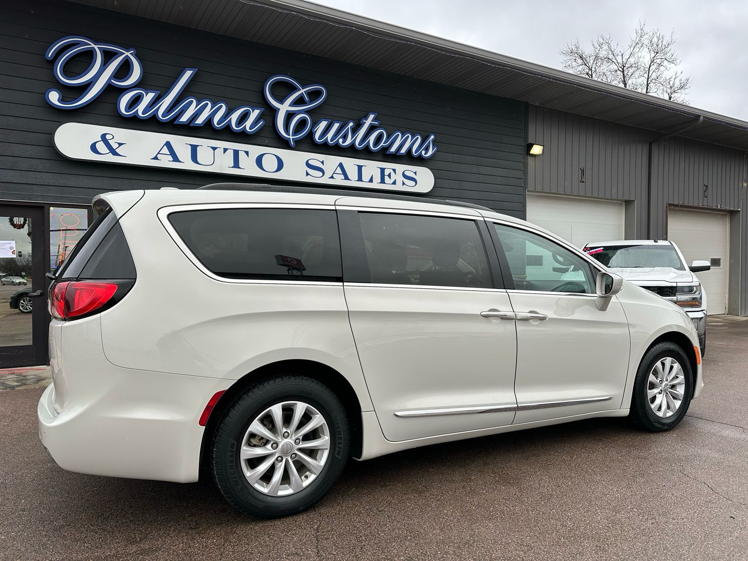 2017 CHRYSLER PACIFICA TOURING L