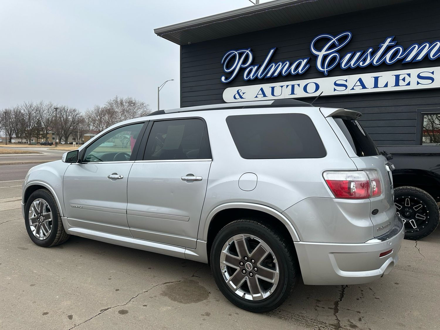 2011 GMC ACADIA DENALI