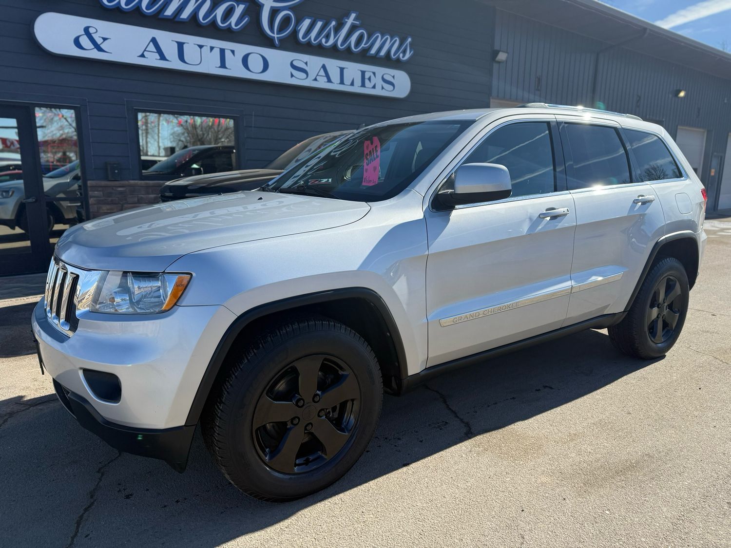 2011 JEEP GRAND CHEROKEE LAREDO