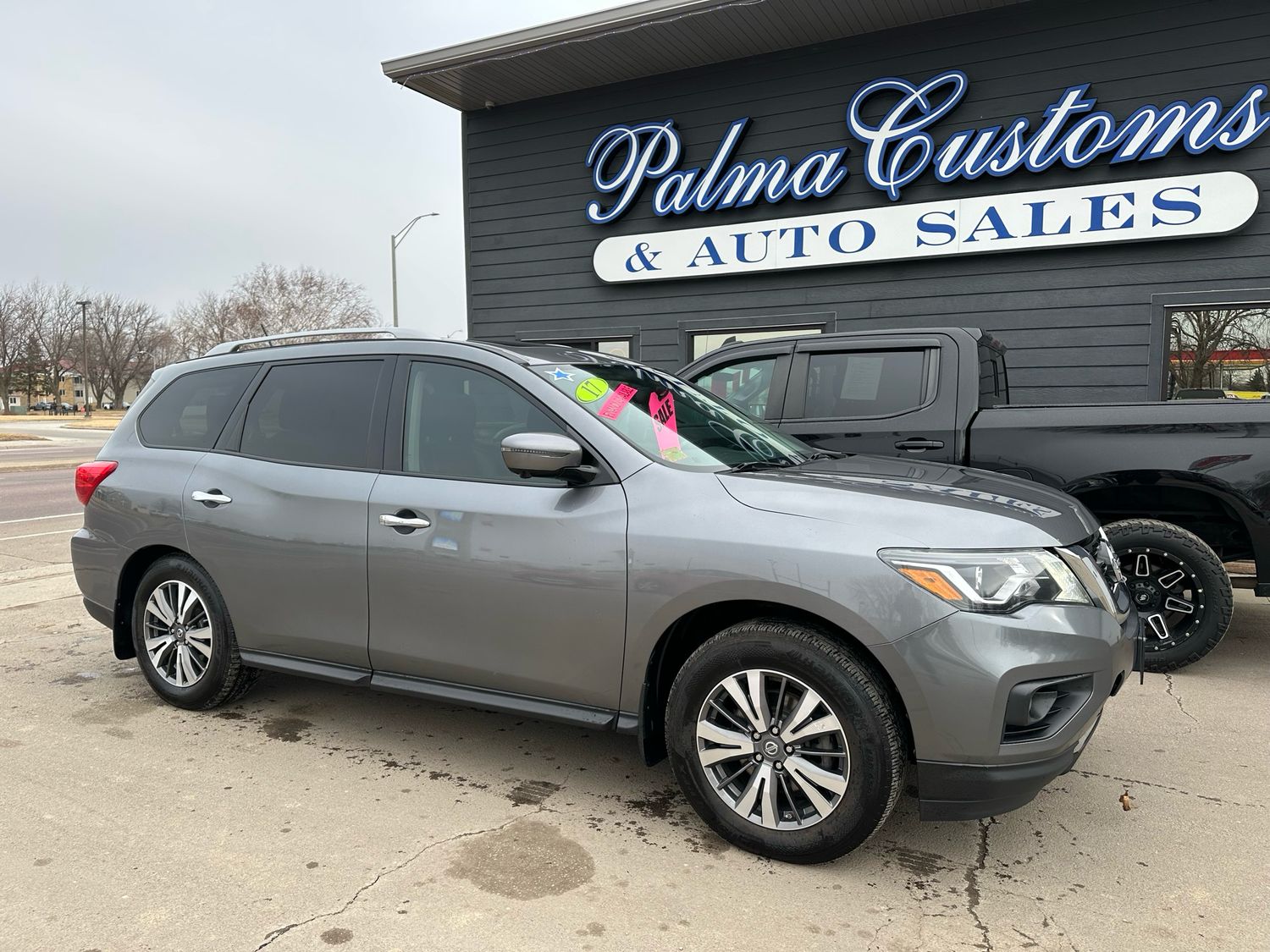 2017 NISSAN PATHFINDER S