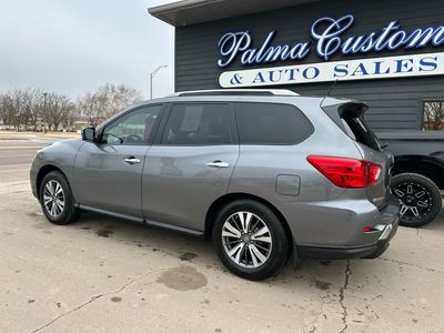 2017 NISSAN PATHFINDER S