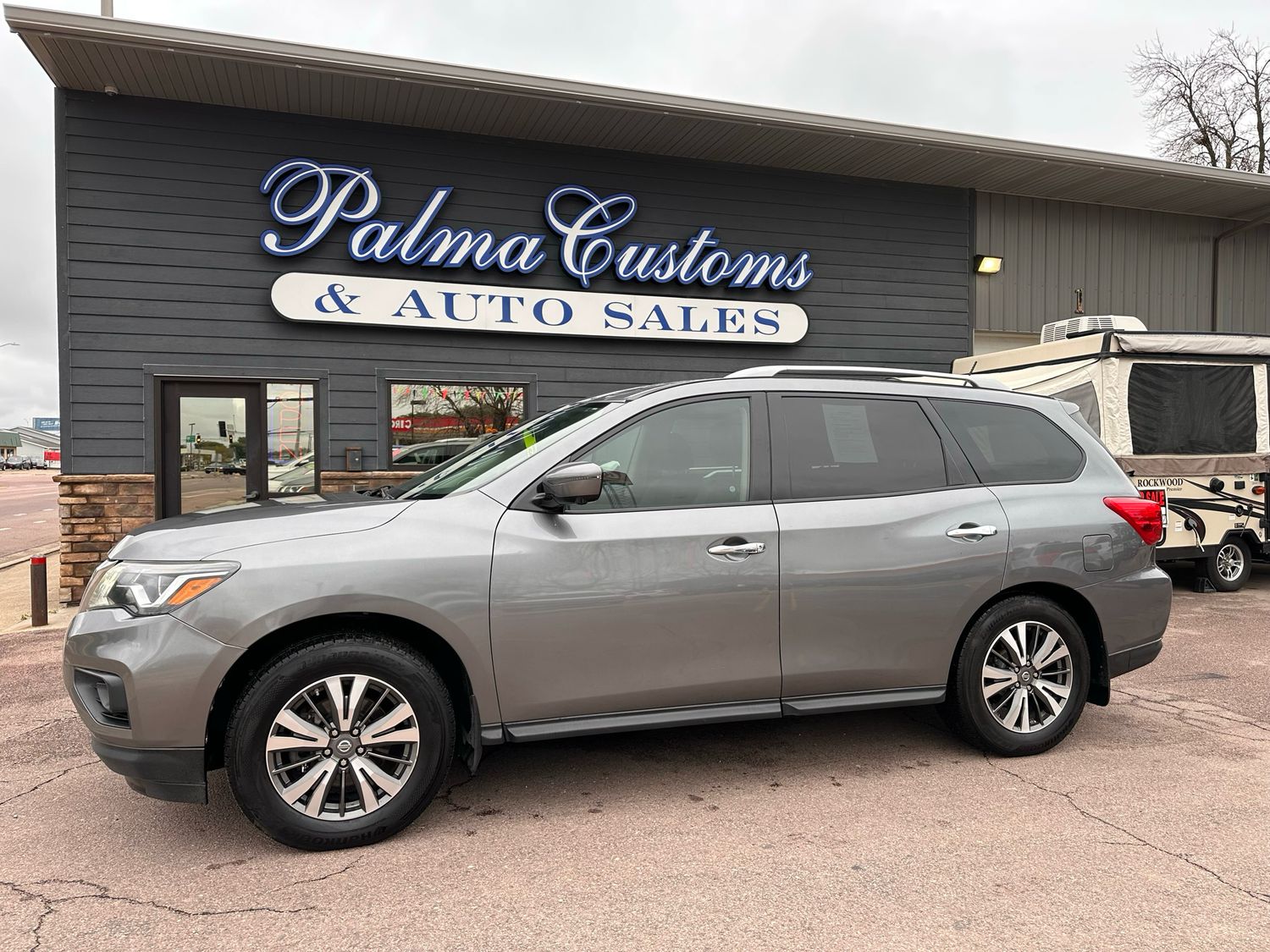 2017 NISSAN PATHFINDER S