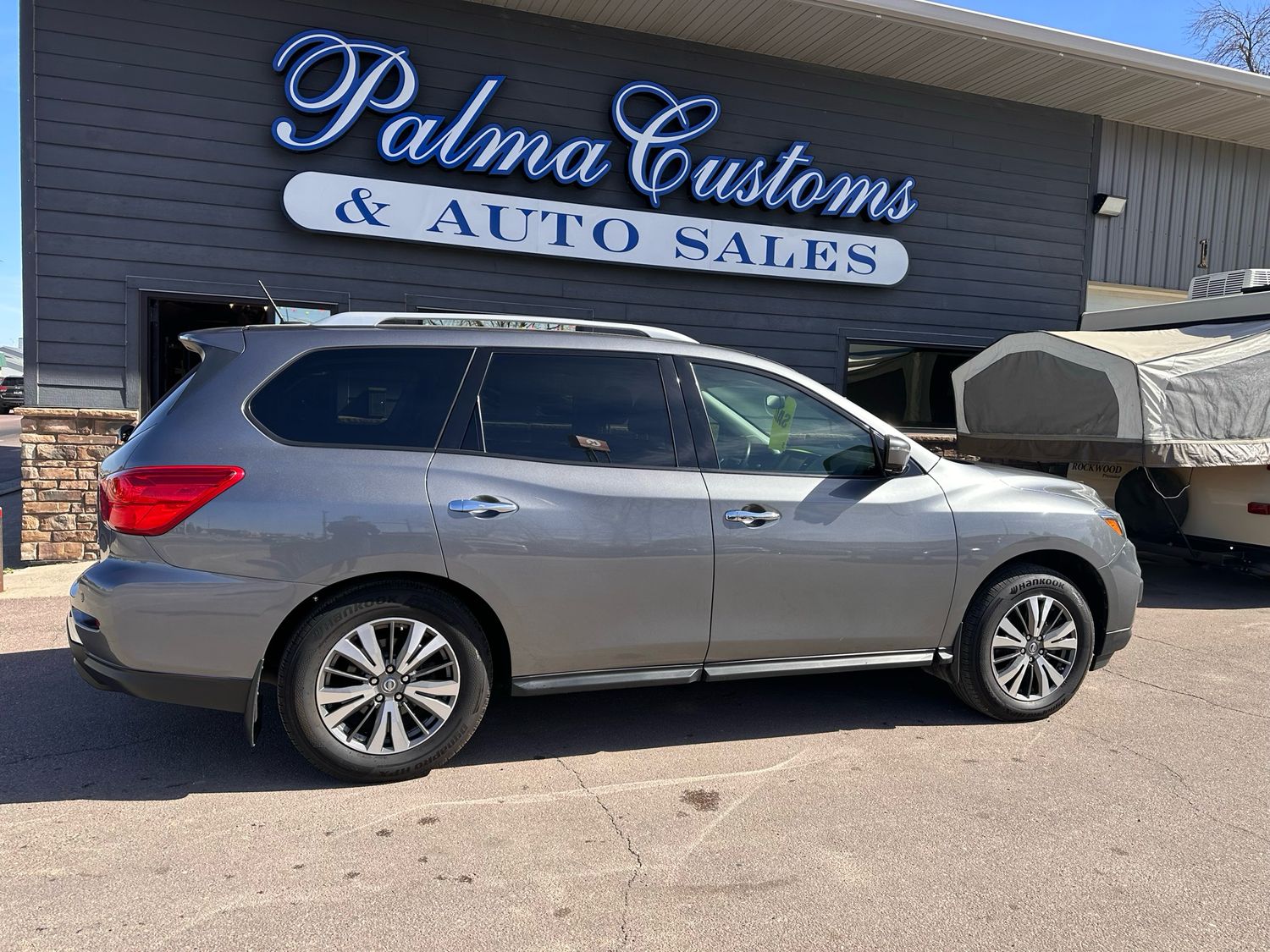 2017 NISSAN PATHFINDER S