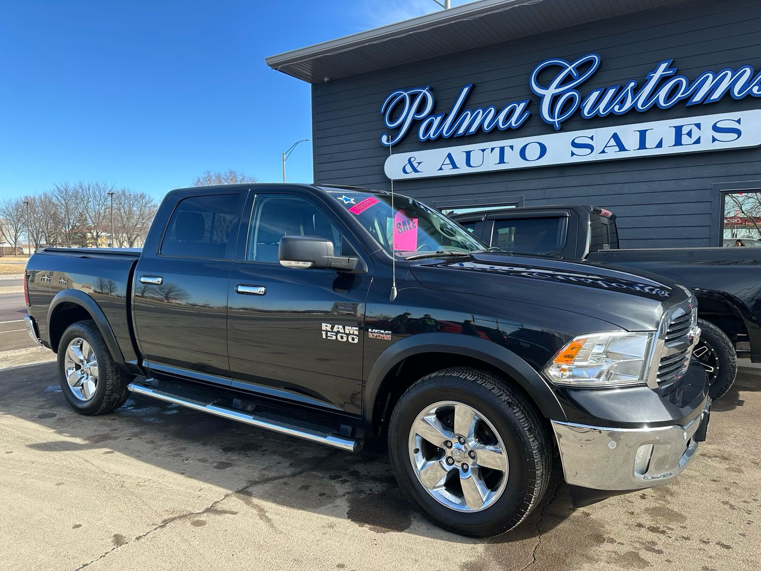 2016 RAM 1500 SLT