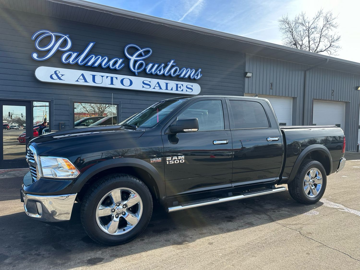 2016 RAM 1500 SLT