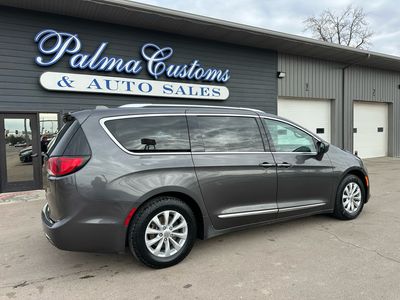 2022 CHRYSLER PACIFICA TOURING L