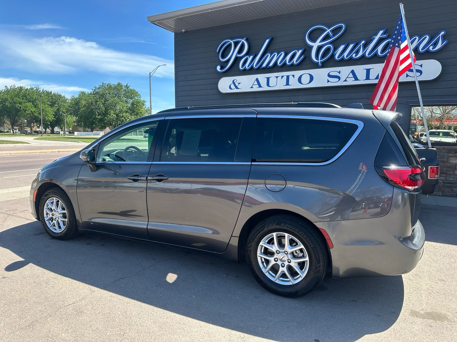 2022 CHRYSLER PACIFICA TOURING L