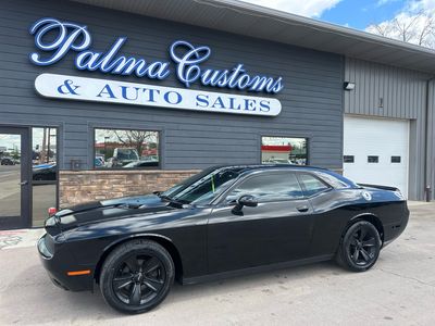 2016 DOGDE CHALLENGER SXT