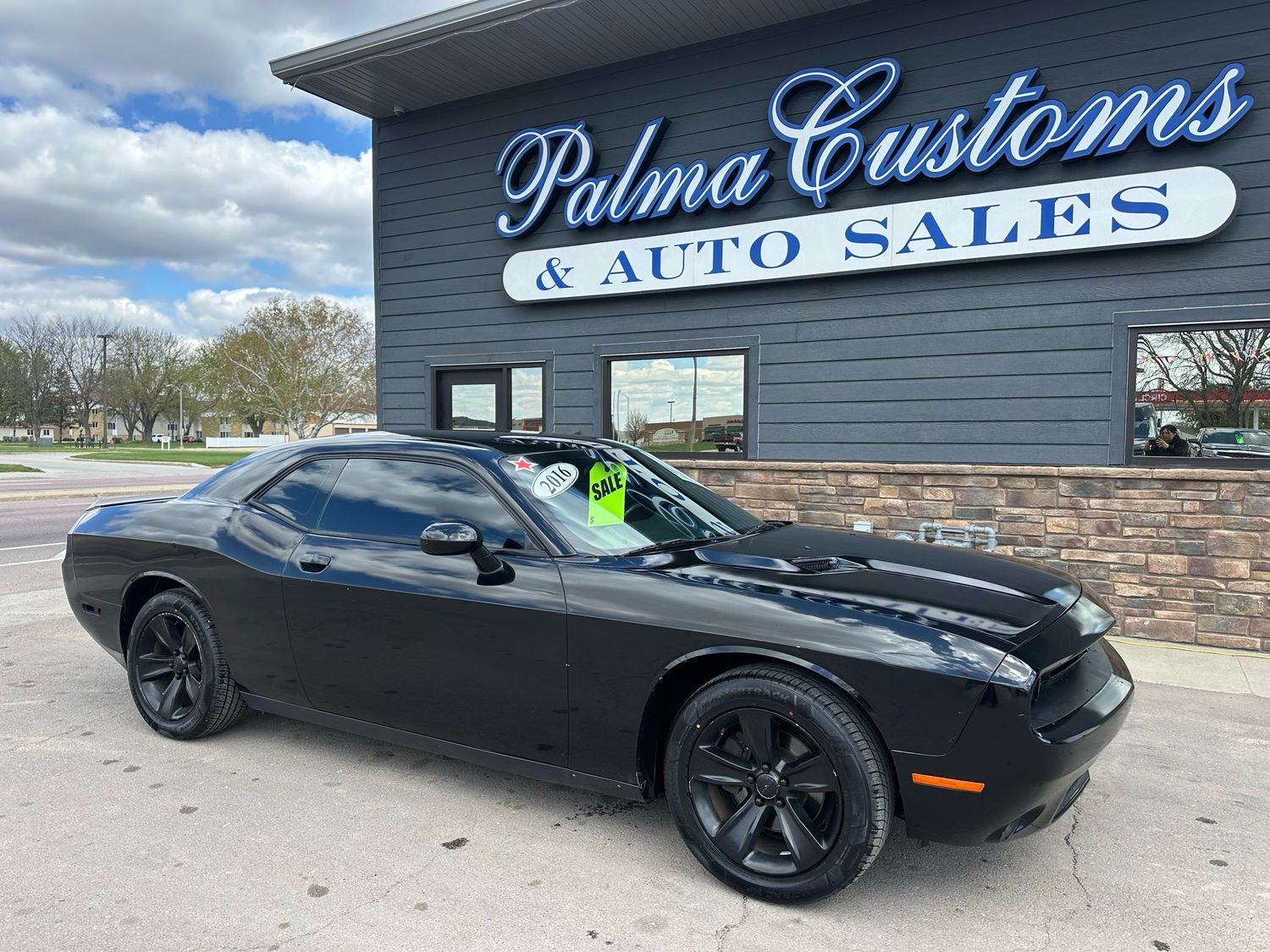2016 DOGDE CHALLENGER SXT