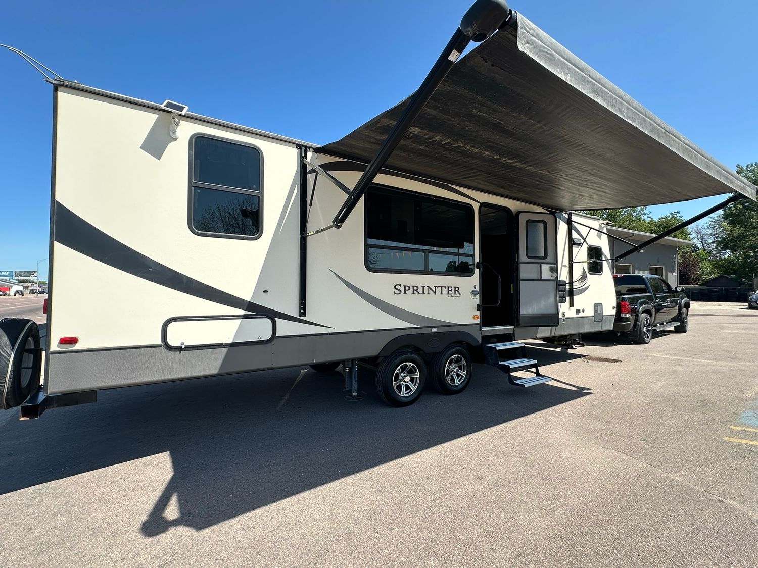 2018 KEYSTONE SPRINTER CAMPFIRE EDITION MODEL 29