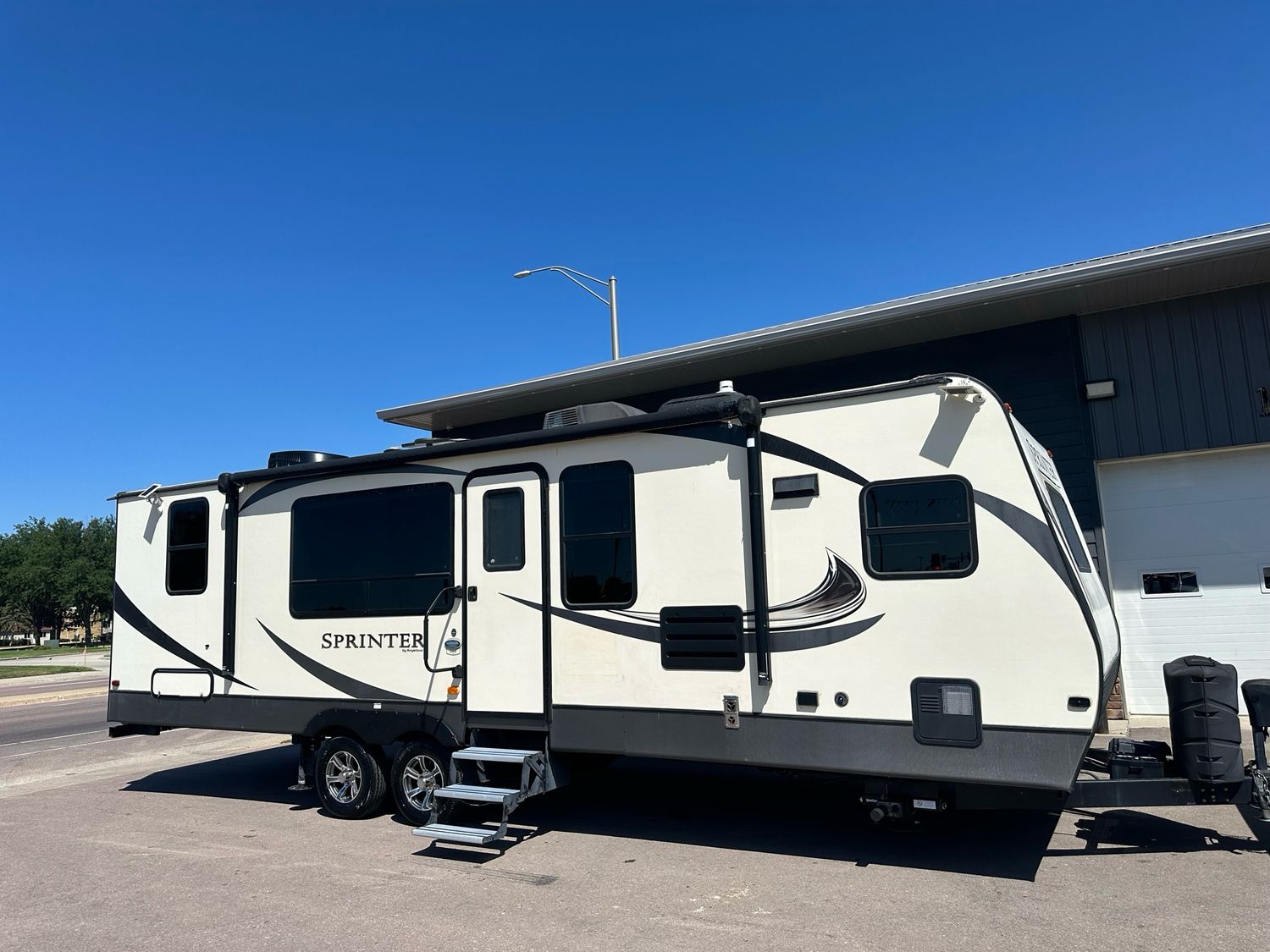 2018 KEYSTONE SPRINTER CAMPFIRE EDITION MODEL 29