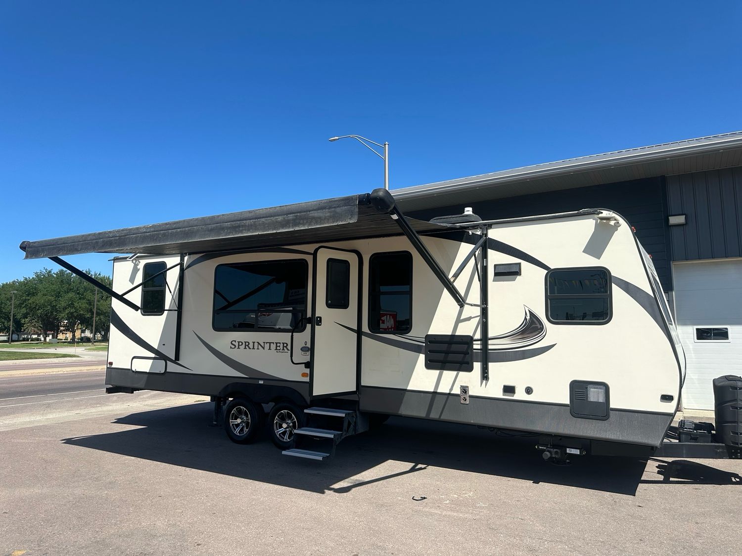2018 KEYSTONE SPRINTER CAMPFIRE EDITION MODEL 29