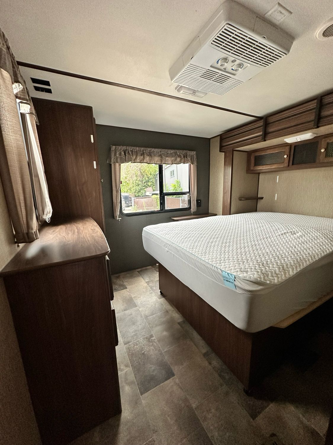 2018 KEYSTONE SPRINTER CAMPFIRE EDITION MODEL 29